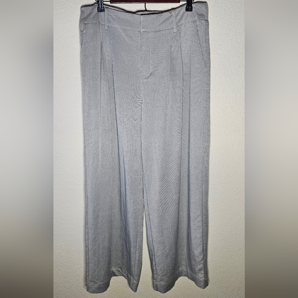 Like New- A New Day sz Large Gray Wide Leg Womens Suit Trousers Straight Leg